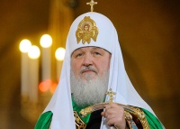 Необходимо правильно принимать тех, кто только входит в храм, - патриарх Кирилл.
