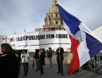 Парижане требуют запретить организацию FEMEN
