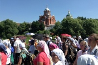 30-тысячный крестный ход из Хотьково в Сергиев Посад возглавил Святейший Патриарх