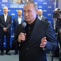В.Путин: «Трудно, тяжело, а люди всё равно за "Единую Россию" проголосовали»
