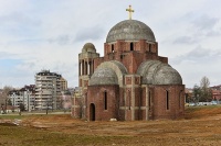 Косовский министр обещает разрушить храм Христа Спасителя в Приштине