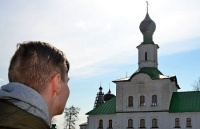Архангельская область: условно-осужденные подростки посетили Сийский монастырь