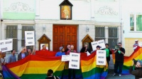 Содомиты устроили акцию протеста у русского собора в Сан-Франциско