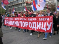 «СТОЯТЬ ДО КОНЦА» О том, как в Белграде отменили гей-парад
