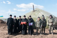 Киевская, Бориспольская и Херсонская епархии провели совместную акцию по поддержке пограничников на блокпостах у Крыма