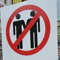 Молдавских политиков, поддержавших закон об обеспечении равенства, отлучили от Церкви
