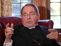Более 22 000 человек подписали петицию, выражающую протест по поводу планов архиепископа Джона Майерса (John Myers), главы диоцеза Ньюарка, штат Нью-Джерси, возвести дорогостоящую пристройку к его официальной резиденции. 