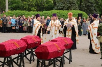 В Горловке состоялось перезахоронение солдат-освободителей города