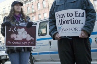 Расследование показало, что абортивные клиники Нью-Йорка редко инспектируются