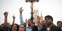 Тысячи христиан приняли участие в шествии по улицам Бангалора в поддержку христиан Ирака, Сирии и Африки