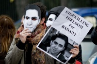 Саудовский блогер приговорен к 10 годам тюрьмы и тысяче ударов плетью за оскорбление ислама 