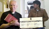Англия: священник вступил в "однополый брак" с иммигрантом-мусульманином, чтобы помочь ему найти работу