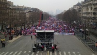 Во Франции протестуют против однополых браков