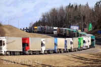 Продуктовая блокада Крыма провалилась: Украинцы тоннами везут продовольственные товары на полуостров