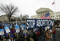 Сотни тысяч американцев вышли на марш против абортов