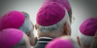 Итальянская газета выяснила, сколько сигарет нужно ватиканским кардиналам