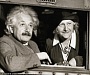 Библия с автографом Эйнштейна стала сенсацией нью-йоркского аукциона 
