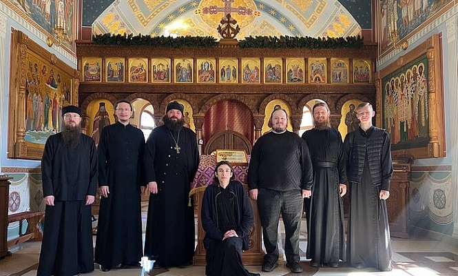 В возрожденном Херсонесском Владимирском мужском монастыре начались богослужения