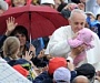 Папа Франциск объяснил причины отказа проживать в официальных папских апартаментах