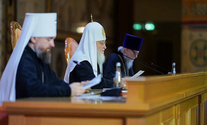 Святейший Патриарх Кирилл: Благополучию семей вредит бесцеремонное и неоправданное вмешательство в их внутреннюю жизнь