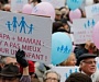 Сенат Франции разрешил однополым парам усыновлять детей