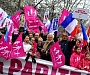 Мэры 14 французских городов борются против «однополых браков»