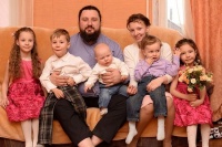 «Многодетная семья должна стать элитой России» Беседа с матушкой Анной Кузнецовой