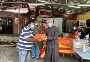 Сингапурская епархия оказывает помощь малообеспеченным семьям в Куала-Лумпуре