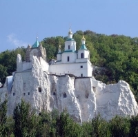 В Святогорский монастырь на Украине явилась Божия Матерь