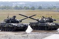 Украина перебрасывает войска к границе с Россией
