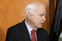 Джон Маккейн призвал ужесточить антироссийские санкции