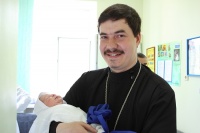 Семьям священников Хабаровской епархии будут выплачивать материальную помощь при рождении ребенка