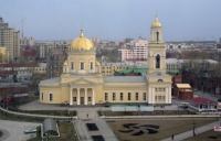 Тысячи людей пришли поклониться иконе преподобного Сергия Радонежского в Екатеринбурге.