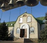 В Горловской епархии снаряд попал в храм во время службы, есть погибшие