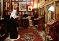Патриарх Кирилл совершил литию по жертвам аварии в московском метро