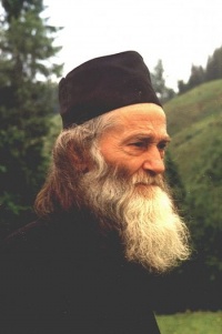 Любовь всё терпит Беседа с отцом Иустином (Пырву), духовником современной Румынии