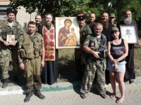 Афонские монахи привезли на Луганщину икону Иверской Божией Матери
