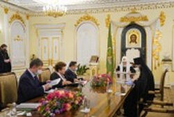 Святейший Патриарх Кирилл провел встречу с представителями Координационного комитета по поощрению социальных и иных инициатив под эгидой Церкви