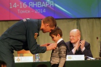 В Томске школьник Саша Кирасов спас малышей, упавших под лед