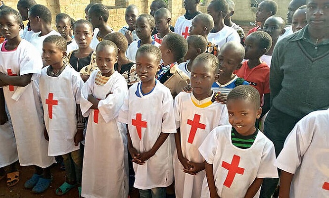 Десятки детей приняли Крещение в православном приюте в Кении (+ВИДЕО)