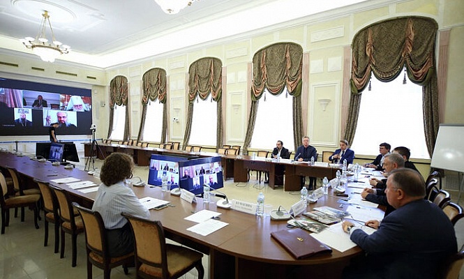 Представители Русской Православной Церкви выступили на круглом столе в Общественной палате, посвященном миротворчеству в странах СНГ