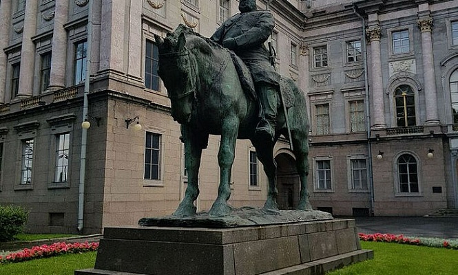 Памятник Александру III в Санкт-Петербурге отреставрируют
