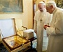 Дар Святейшего Патриарха Кирилла передан Почетному Папе Бенедикту XVI