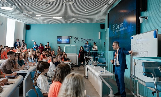 Владимир Легойда представил программу «Культура и общество» в Образовательном центре «Сириус»