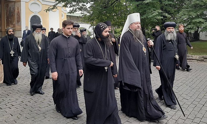 Делегация монашествующих Коптской Церкви посетила православные святыни Москвы