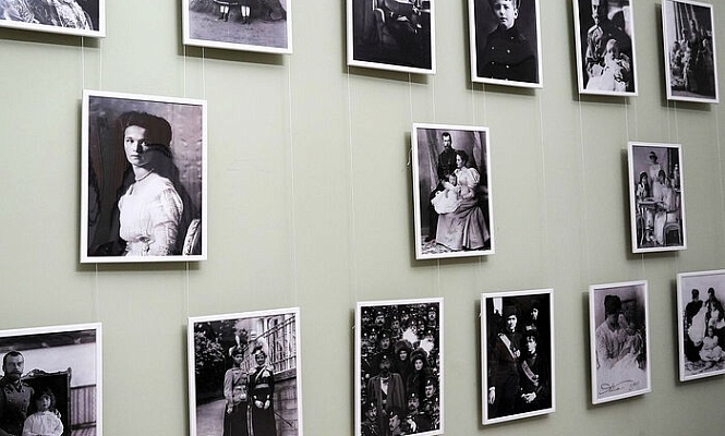 В Енисейске отрылась экcпозиция фотографий семьи императора Николая II