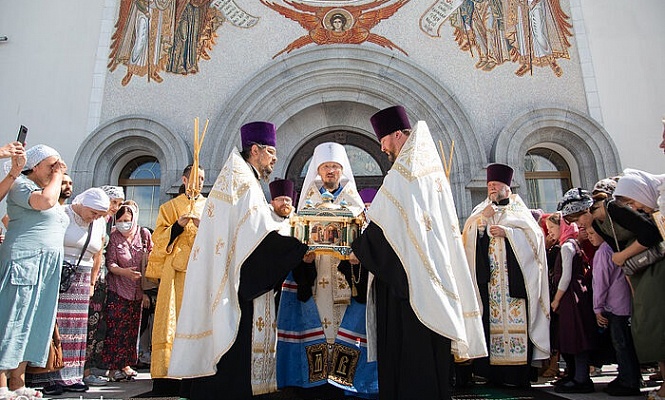 В Минске прошел крестный ход по случаю празднования 800-летия со дня рождения благоверного князя Александра Невского