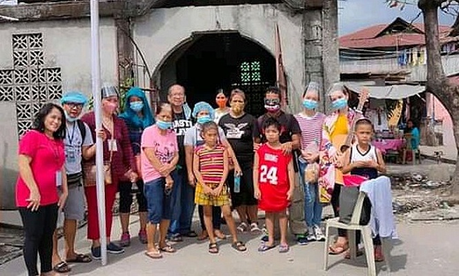 Помощь от Русской Церкви получают нуждающиеся жители филиппинского города Бакоор