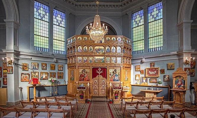 Первая румынская церковь в Нидерландах признана одним из самых красивых культовых зданий Южной Голландии