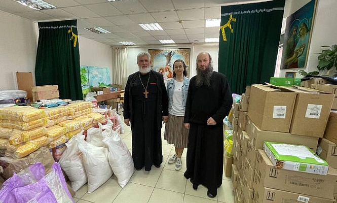 Церковь оказывает помощь пострадавшим от наводнения в Оренбургской области